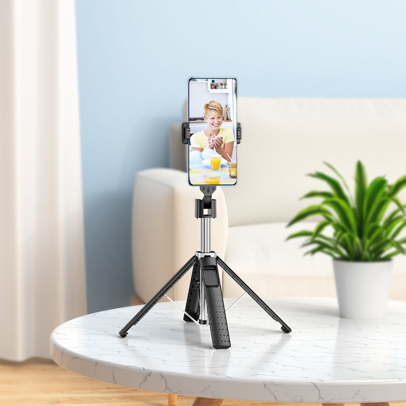 Tabletop holder “K18 Wave” for live broadcast